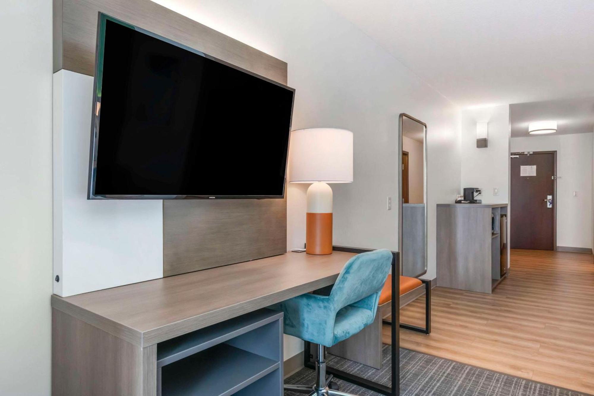 Comfort Suites Conference Center רפיד סיטי מראה חיצוני תמונה